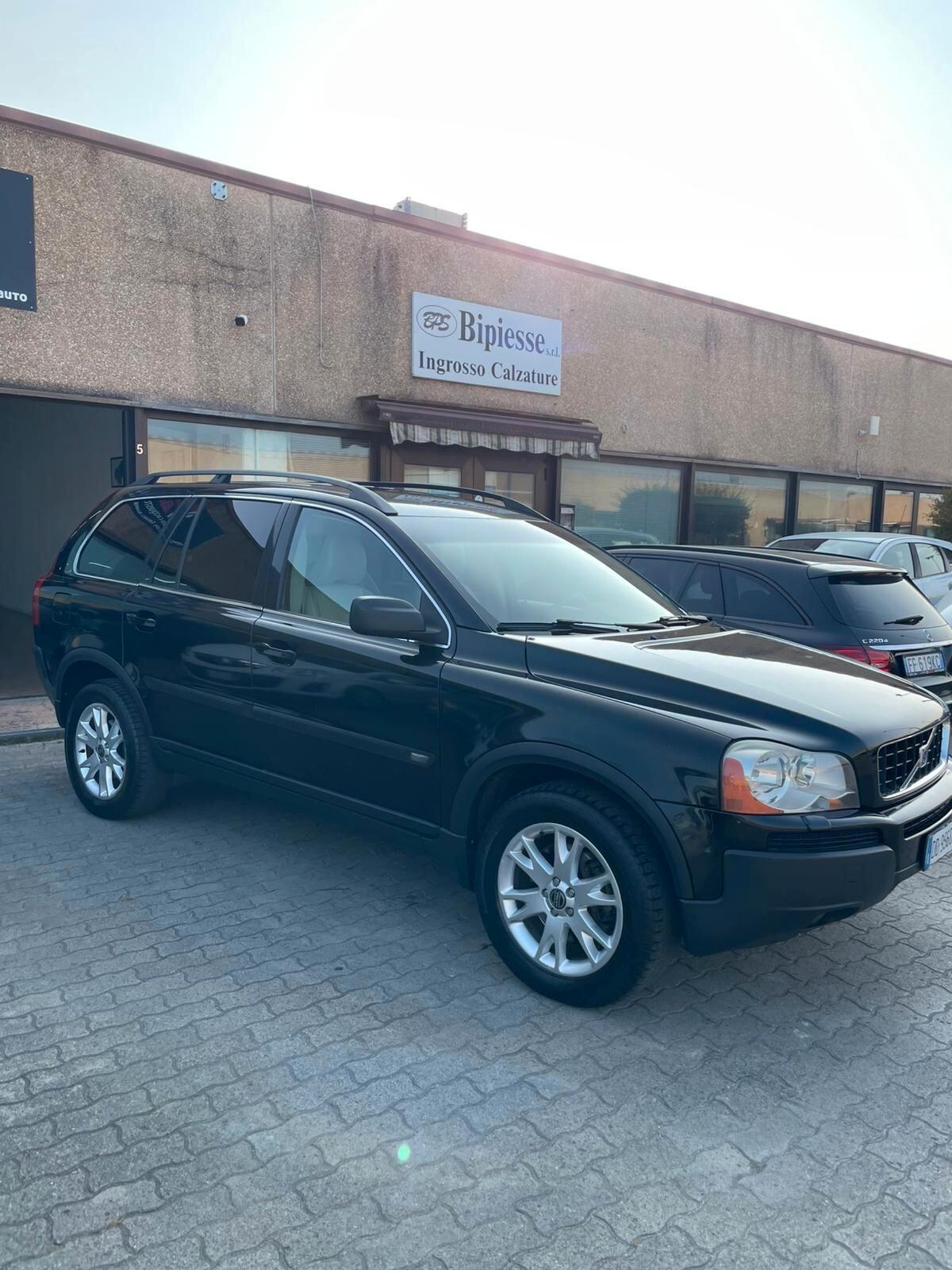 Volvo XC 90 XC90 2.4 D5 185 CV aut. AWD Executive