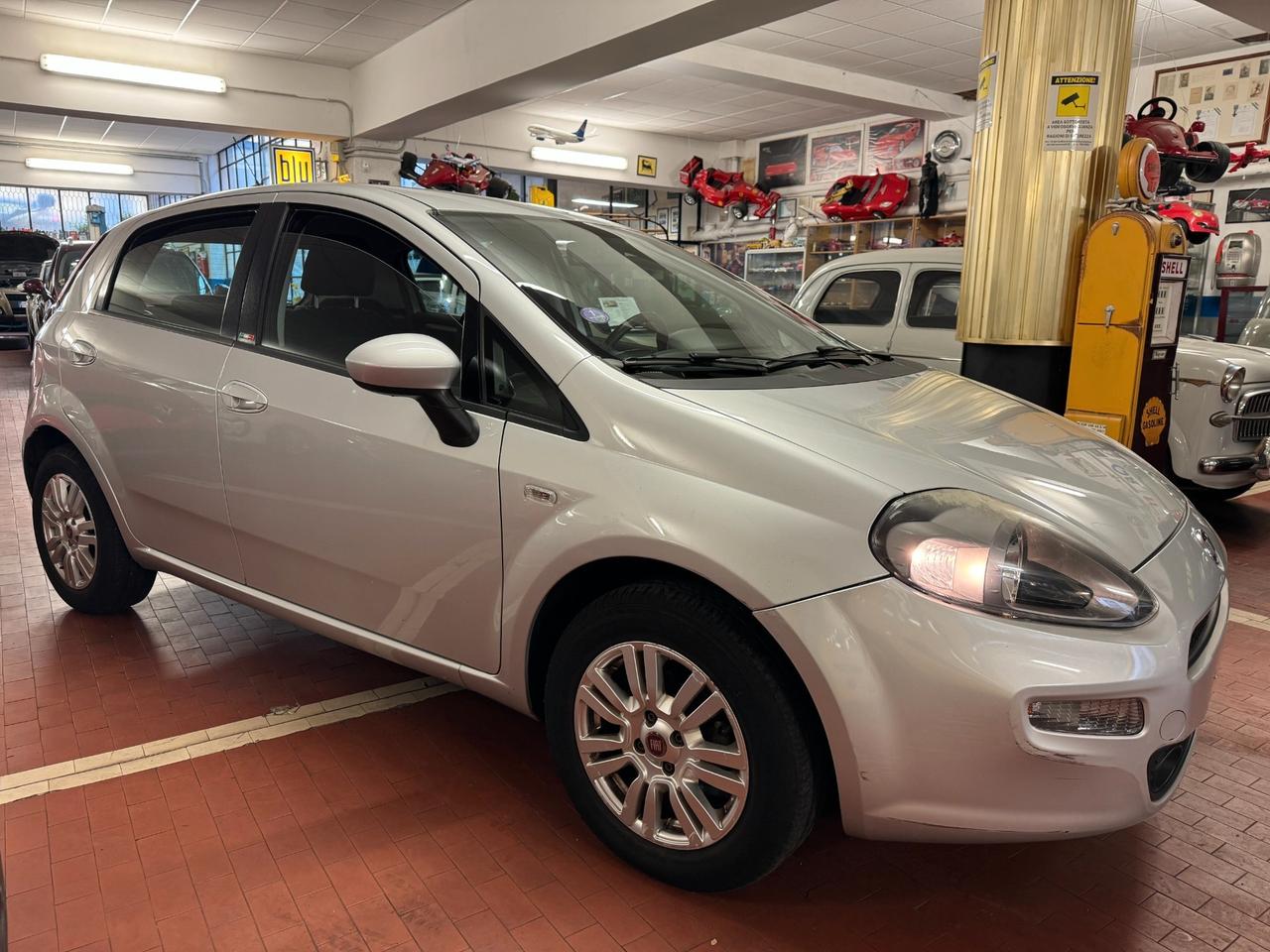 Fiat Punto 1.2 8V 5 porte Lounge ITALIA