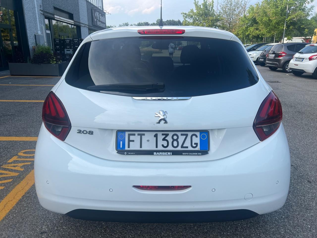 Peugeot 208 PureTech 82 Stop&Start 5 porte Signature