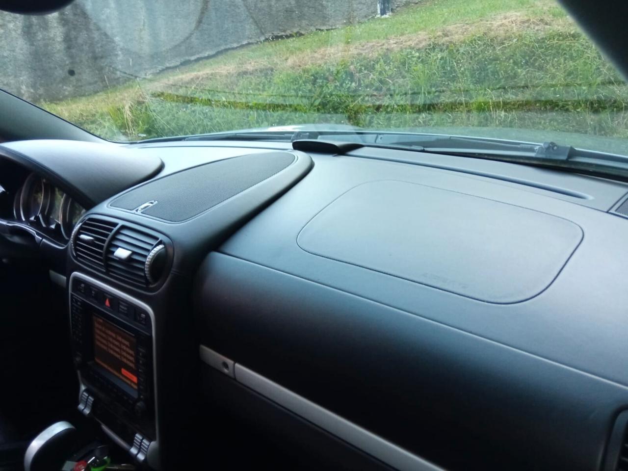 Porsche Cayenne 4.5 cat Turbo S