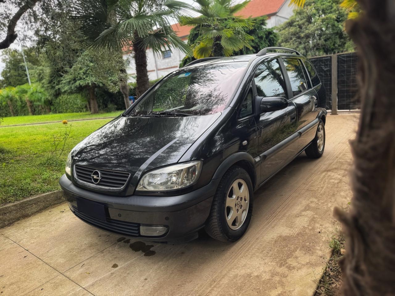Opel Zafira 2.0 diesel/ 7 posti / gancio traino / pronta all’uso