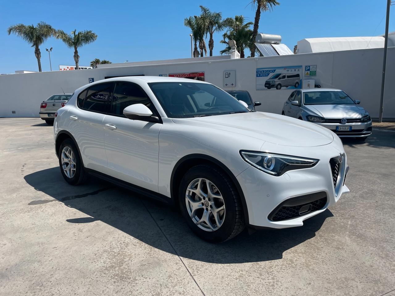 Alfa Romeo Stelvio 2.2 Turbodiesel 160 CV AT8 RWD Business