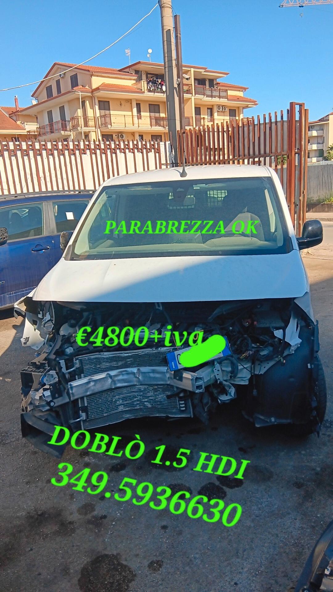 Fiat Doblo incidentata sinistrata mondialcars 09.2023