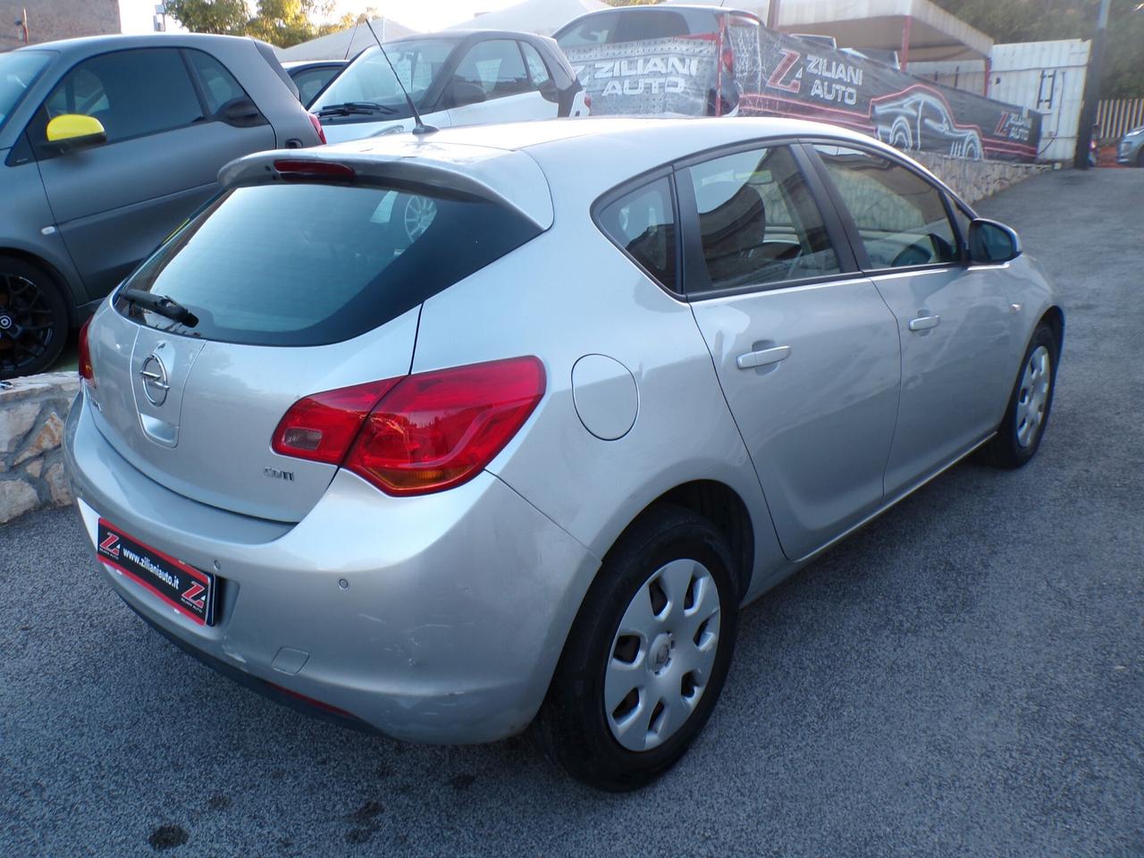 Opel Astra 1.7 CDTI 125CV 5 porte