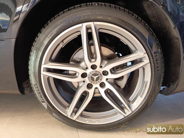 MERCEDES-BENZ E 220 d 4Matic Premium