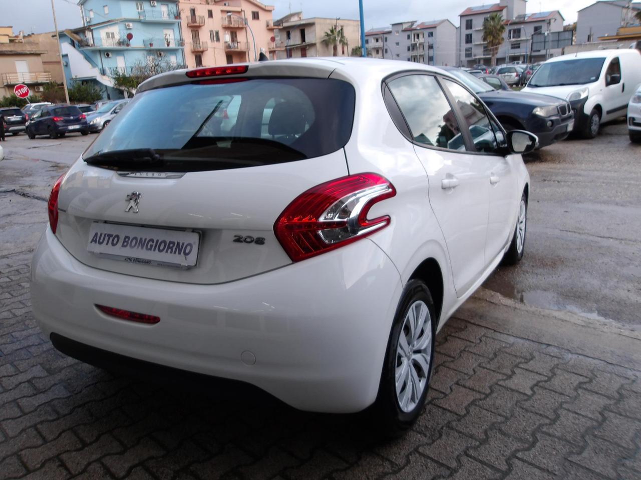 Peugeot 208 5 Porte 208 5p 1.4 hdi 8v Active