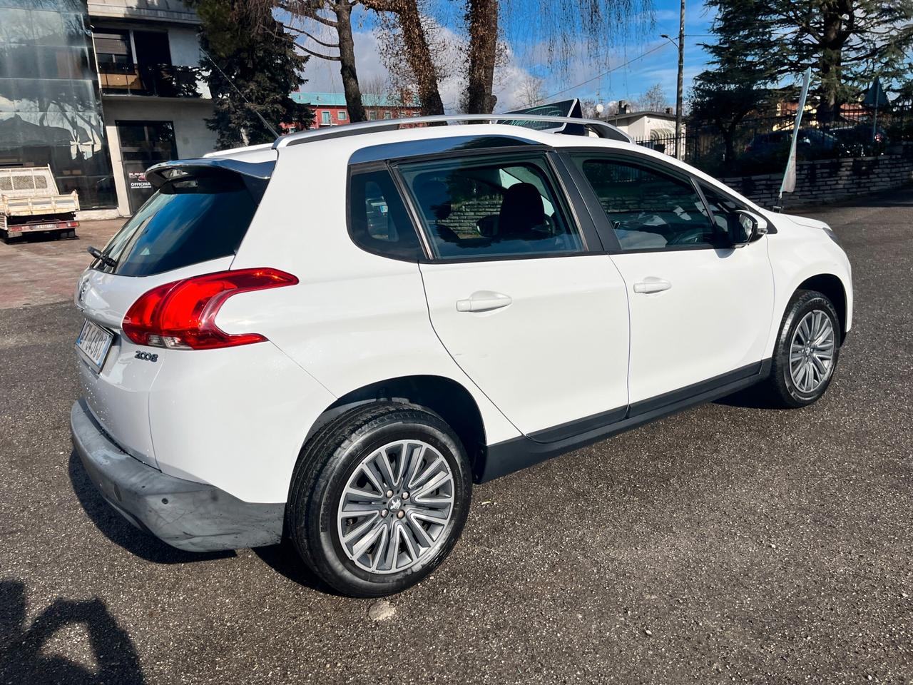 Peugeot 2008 PureTech 82 Allure