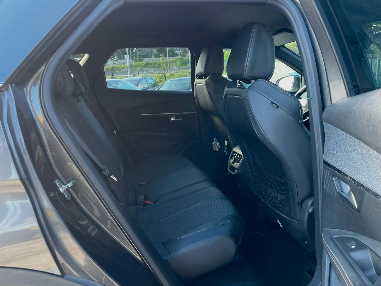 PEUGEOT 3008 1.5 HDI GT LINE - 2019