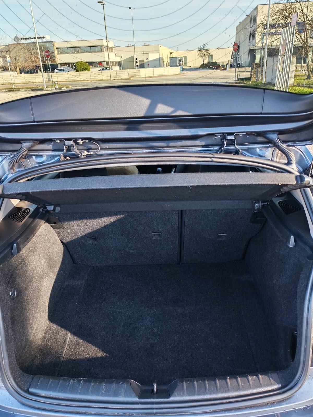 Bmw 116 116d 5p. Urban