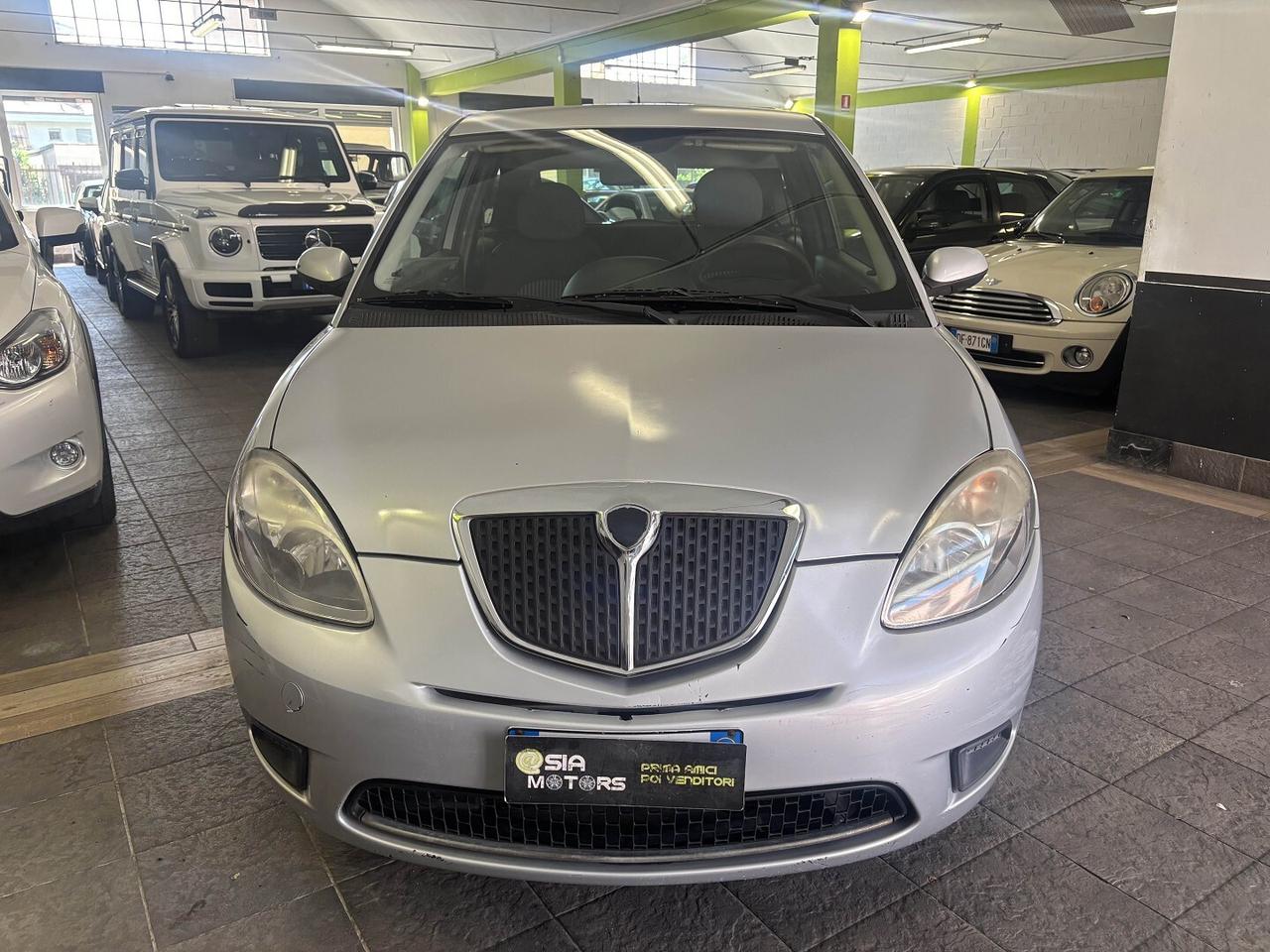 Lancia Ypsilon 1.2 Argento