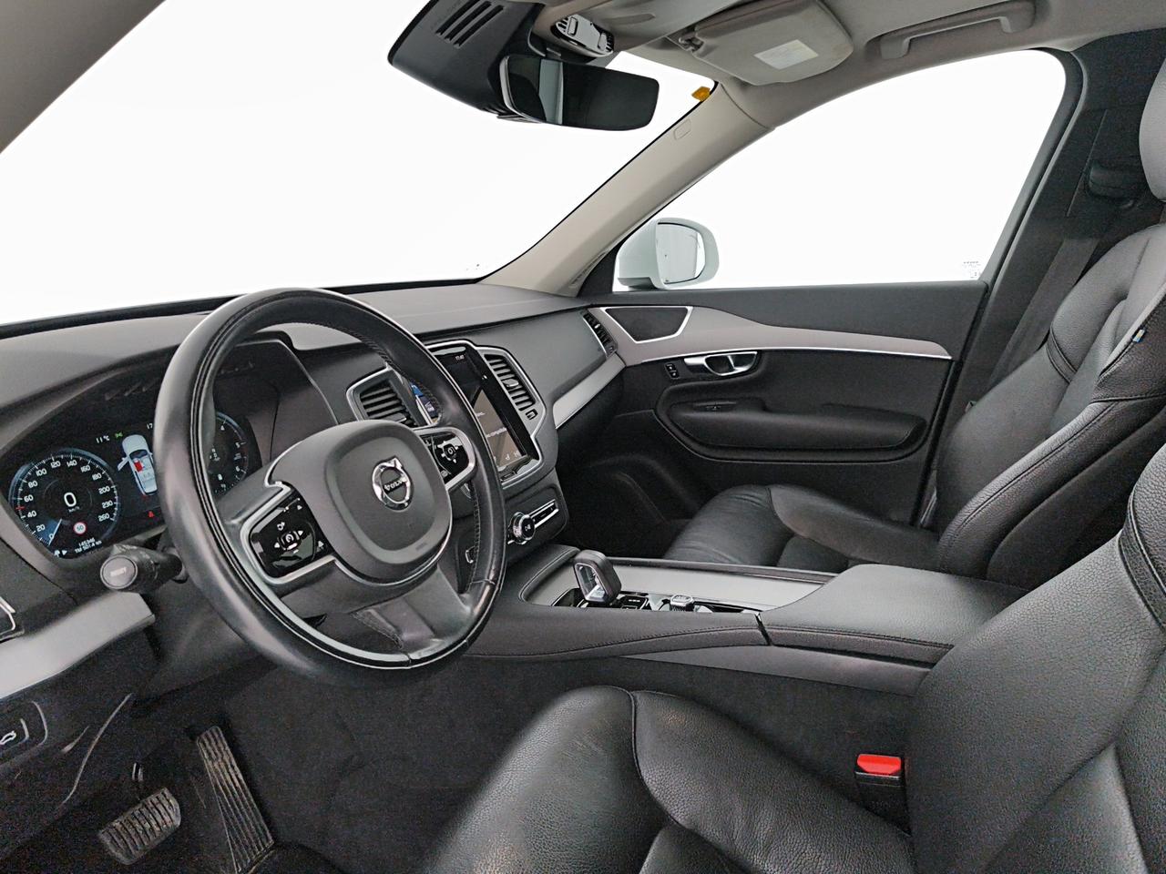 Volvo XC90 2.0 b5 Momentum Pro awd