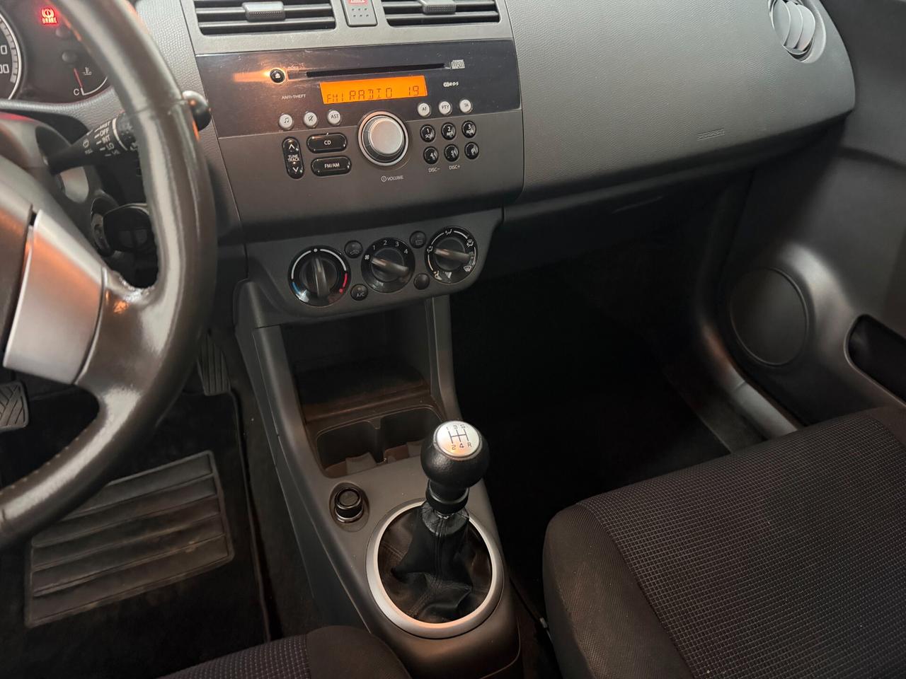 Suzuki Swift 1.3 4x4 5p. GL