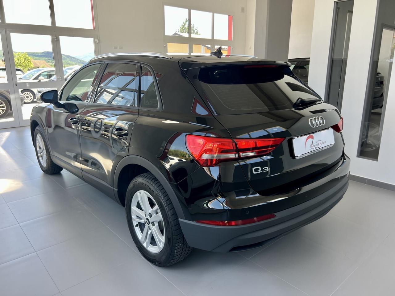 AUDI Q3 35 TDI S TRONIC BUSINESS - 2021