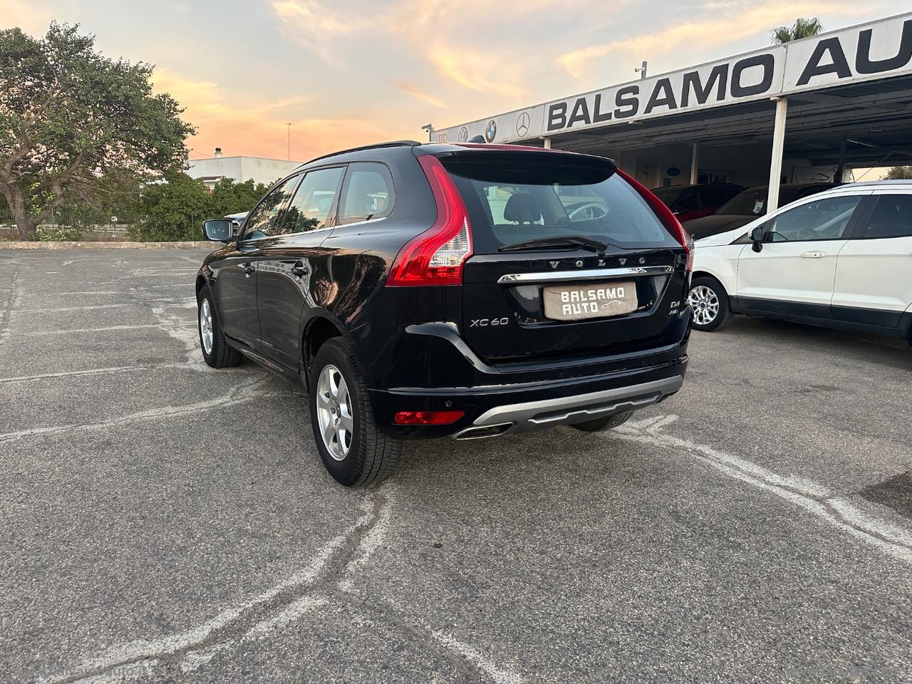 VOLVO XC60 AWD 2.4D Momentum