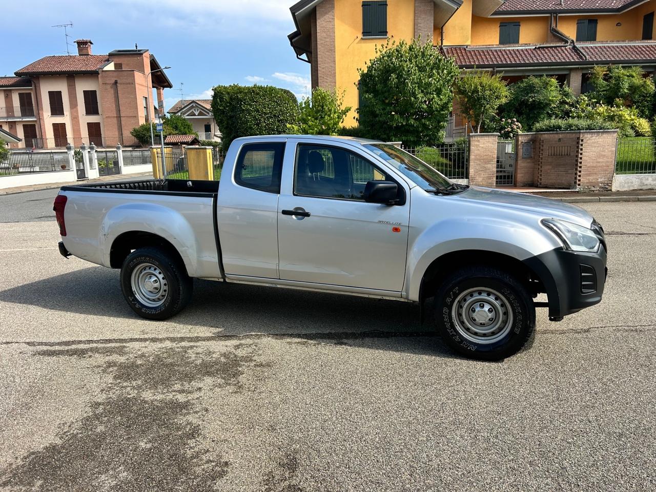 Isuzu D-Max 1.9 Space Cab Satellite 4WD A/C