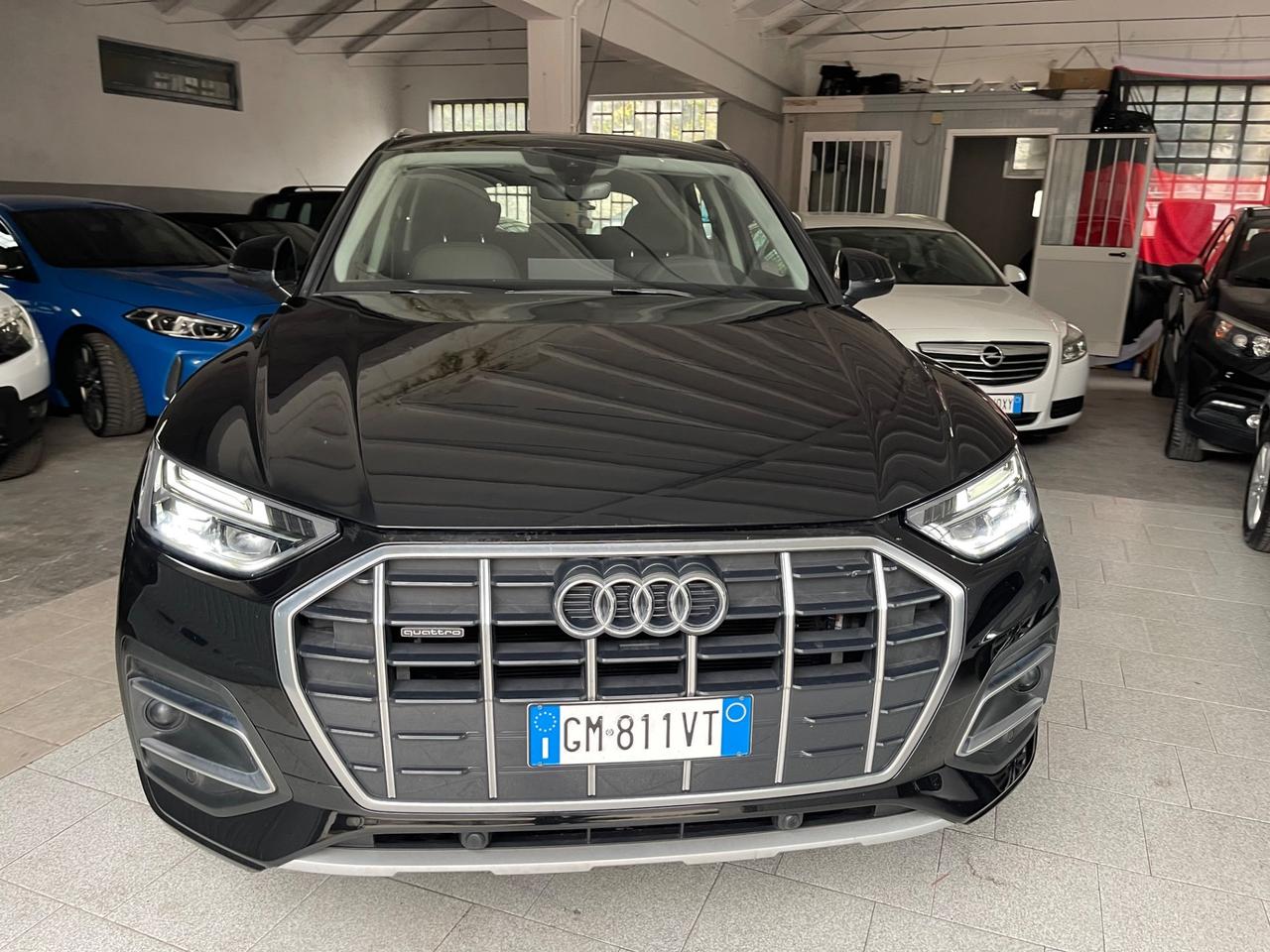 Audi Q5 40 TDI 204 CV quattro S tronic Identity Black
