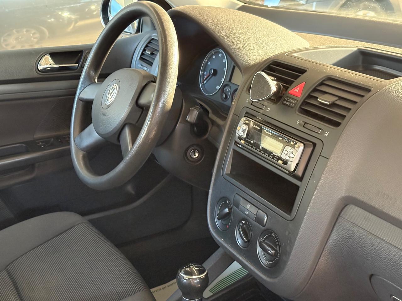 Volkswagen Golf 1.6 16V FSI 5p. Comfortline
