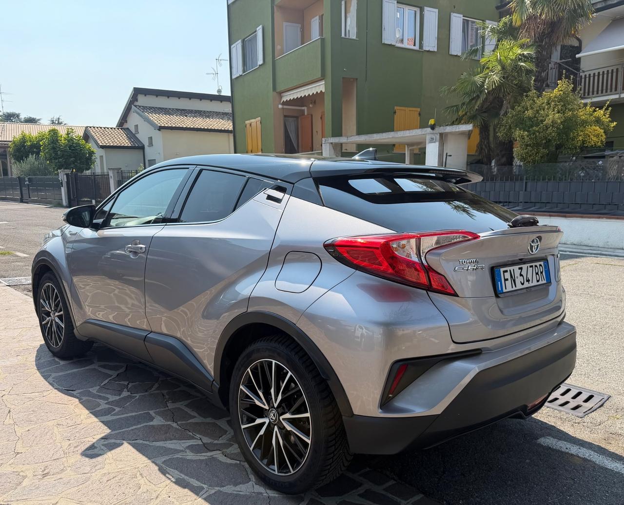 Toyota C-HR 1.8 Hybrid E-CVT Trend