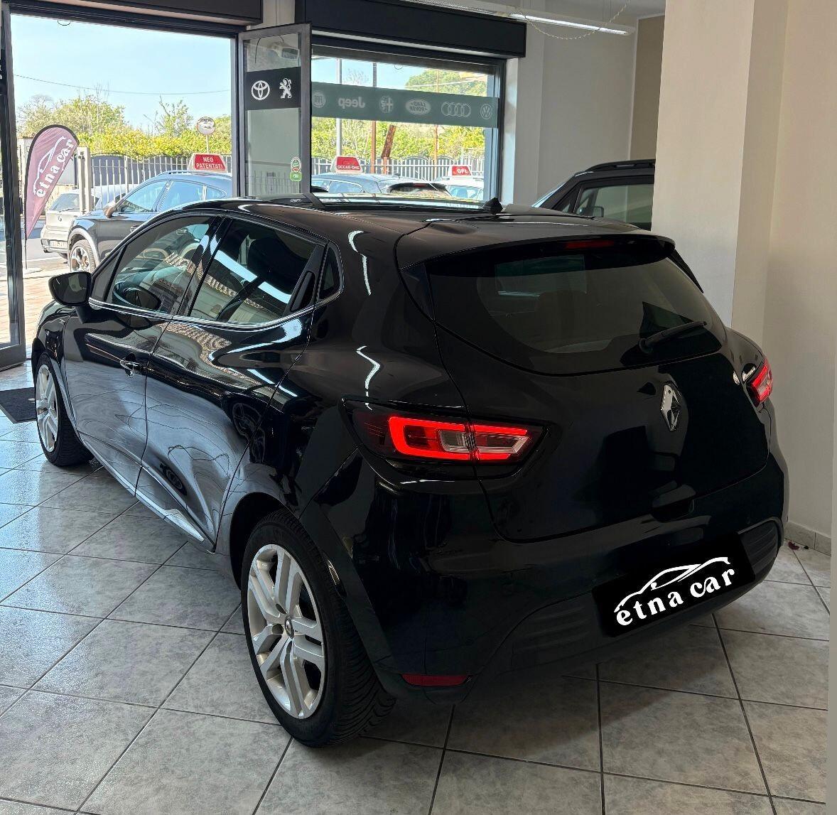 Renault Clio dCi 8V 90 CV 5 porte Moschino Zen