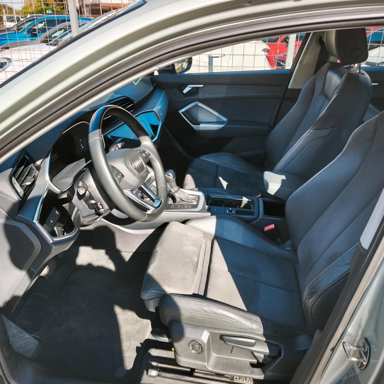 Audi Q3 35 TFSI S tronic line edition