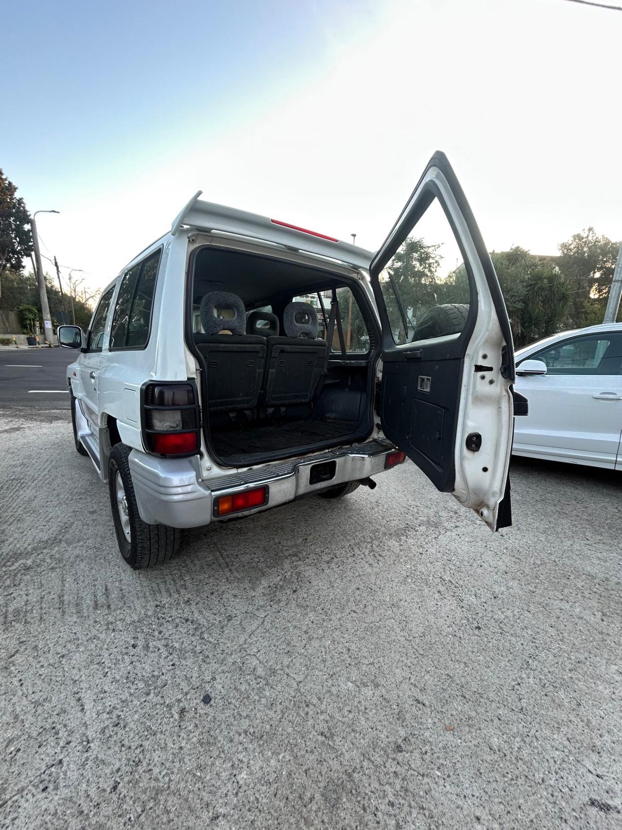 Mitsubishi Pajero 2.8 TDI Metal-top S.S. GLS