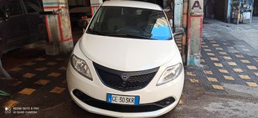 Lancia Ypsilon 1.0 FireFly 5 porte S&S Hybrid Ecochic Gold km 66.000
