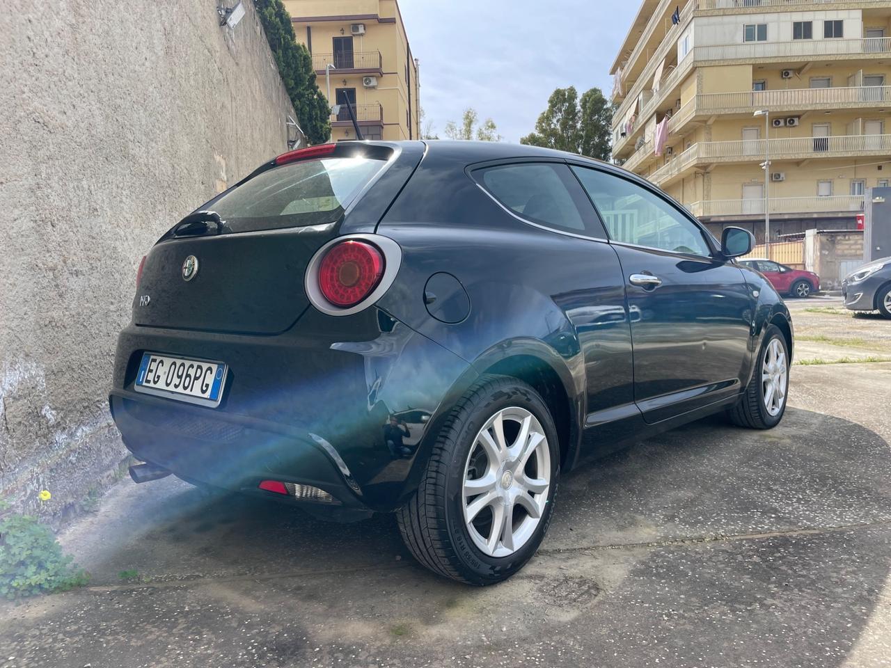 Alfa Romeo MiTo 1.4 105 CV M.air S&S Distinctive Sport Pack