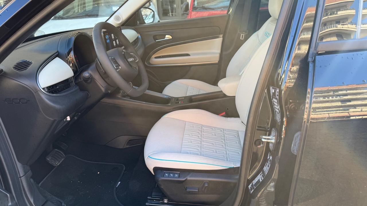 Fiat 600 Hybrid 110 CV DCT MHEV La Prima LED NAVI KAMERA PELLE PDC CERCHI 18 SEDILI ELETTRICI RISCALDATI