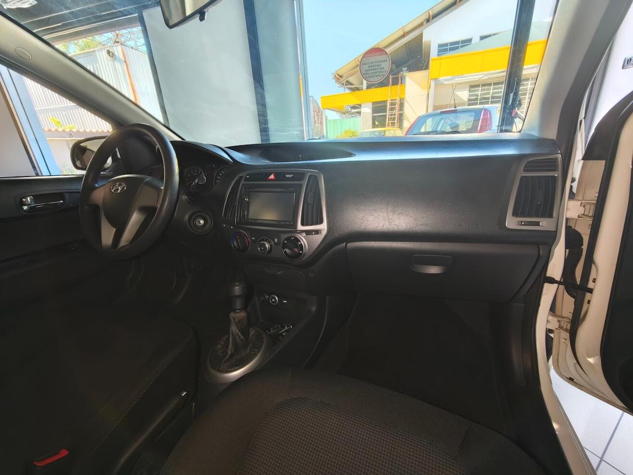 Hyundai i20 1.2 5p. BlueDrive GPL Sound Edition FRIZIONE NUOVA!!!!!!!