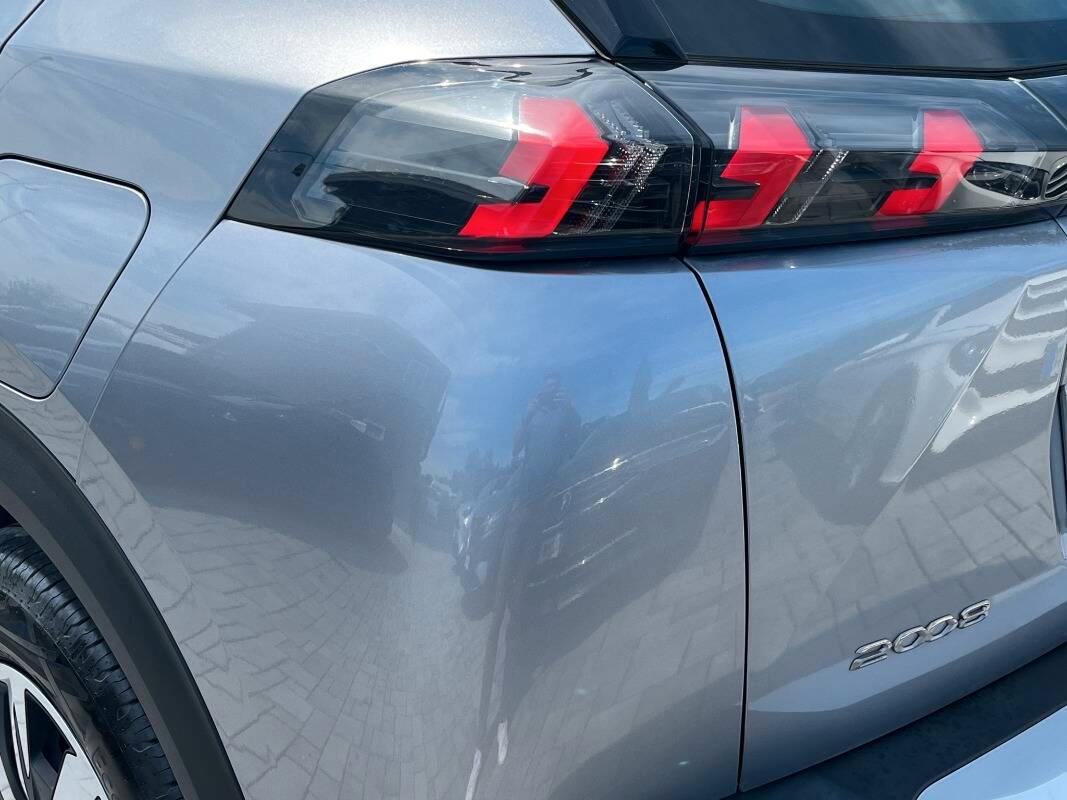 Peugeot 2008 1.2 puretech Active Pack s&s 100cv