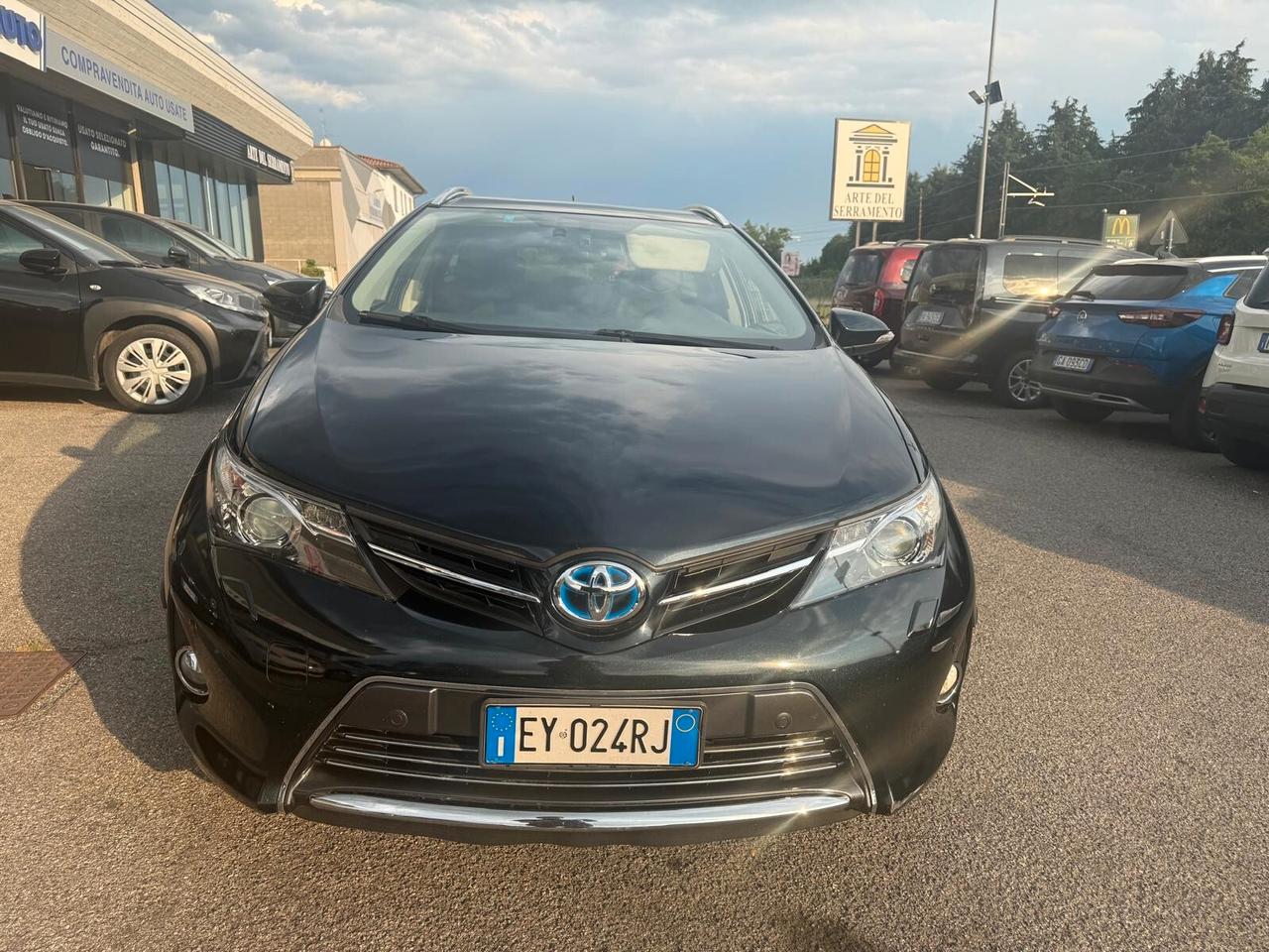 Toyota Auris Touring Sports 1.8 Hybrid Lounge