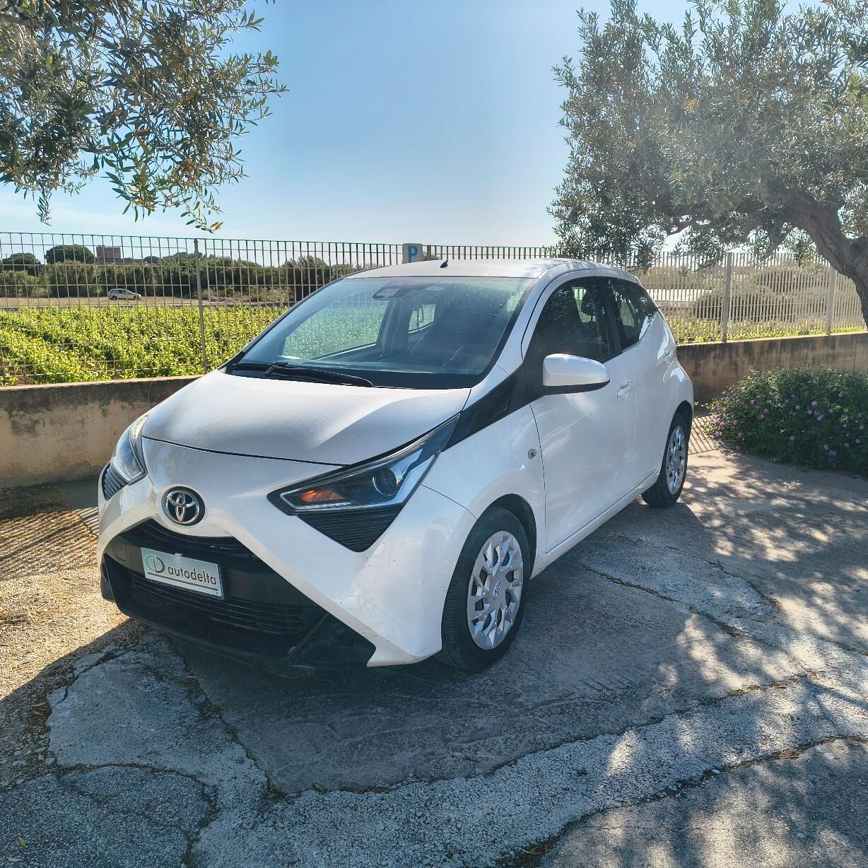 Toyota Aygo 1.0 VVT-i 72 CV 5 porte x-trend C. Auto