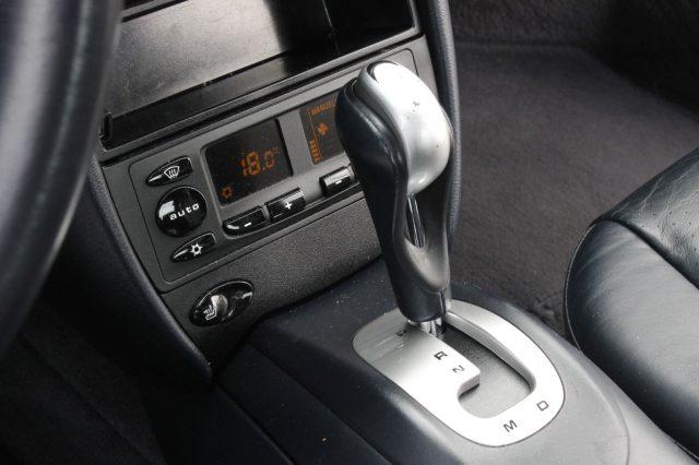PORSCHE 911 Carrera Coupé 996 TETTO/ASI/MOTORE CON 60000KM