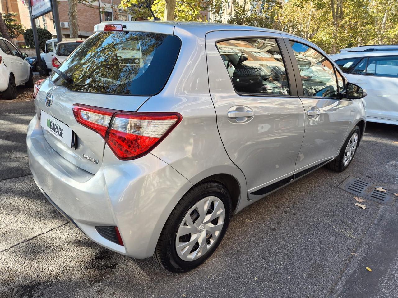 Toyota Yaris 1.5 Hybrid 5 porte Business