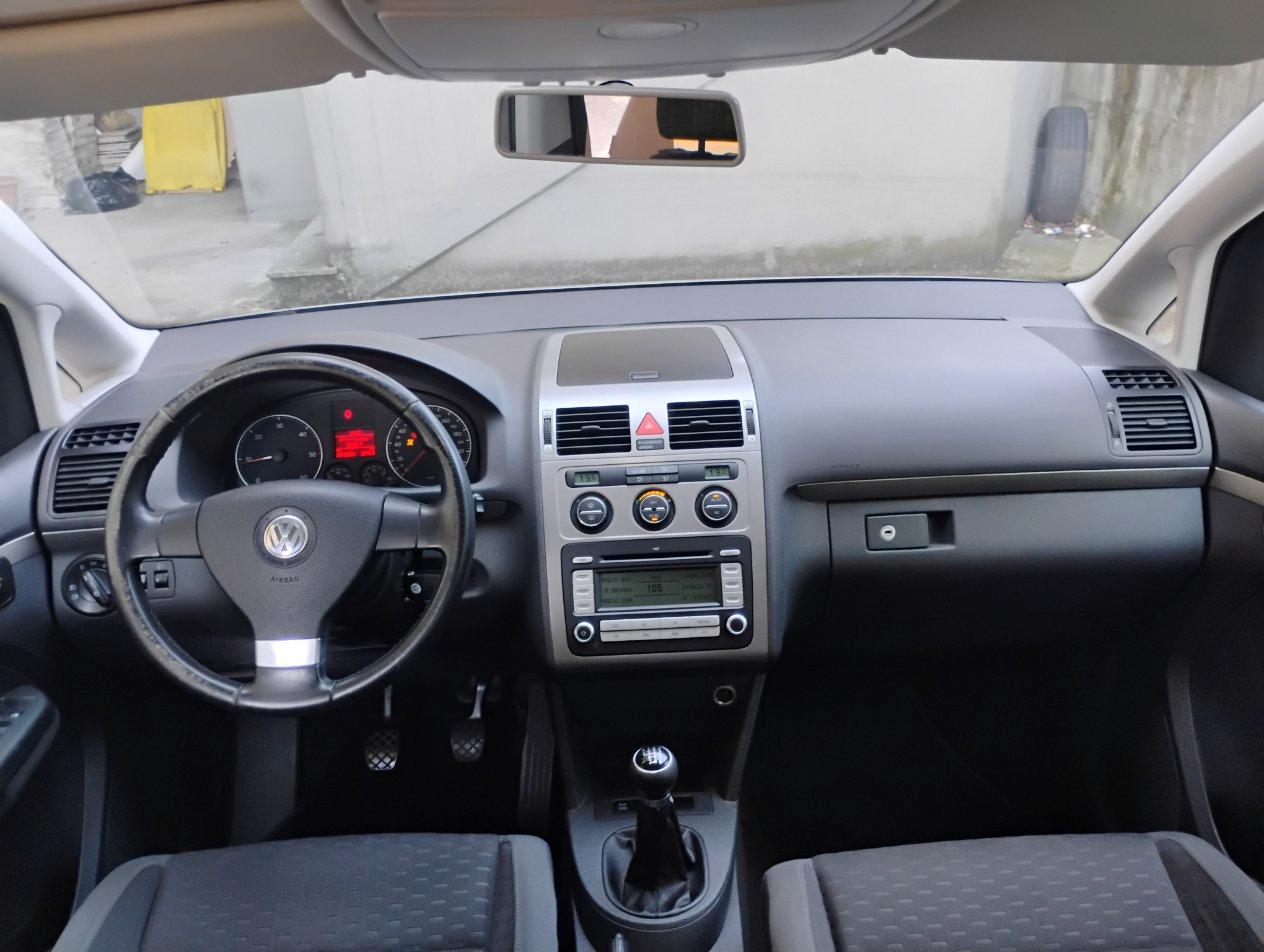 Volkswagen Touran 2.0 tdi Highline