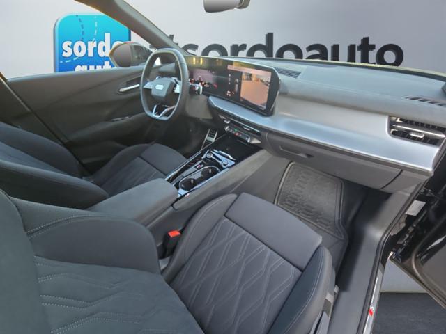 AUDI Q3 e-hybrid 200 kW S tronic S line edition