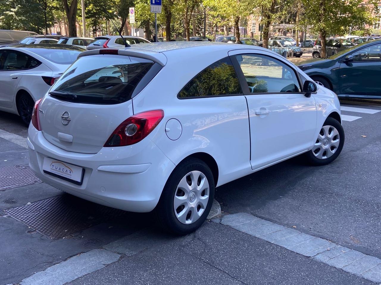 Opel Corsa Edition 1.2 Eco FLEX #11856