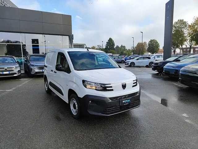 Peugeot Partner Furgone 1.2 Benzina 110cv M 3 Posti KM ZERO