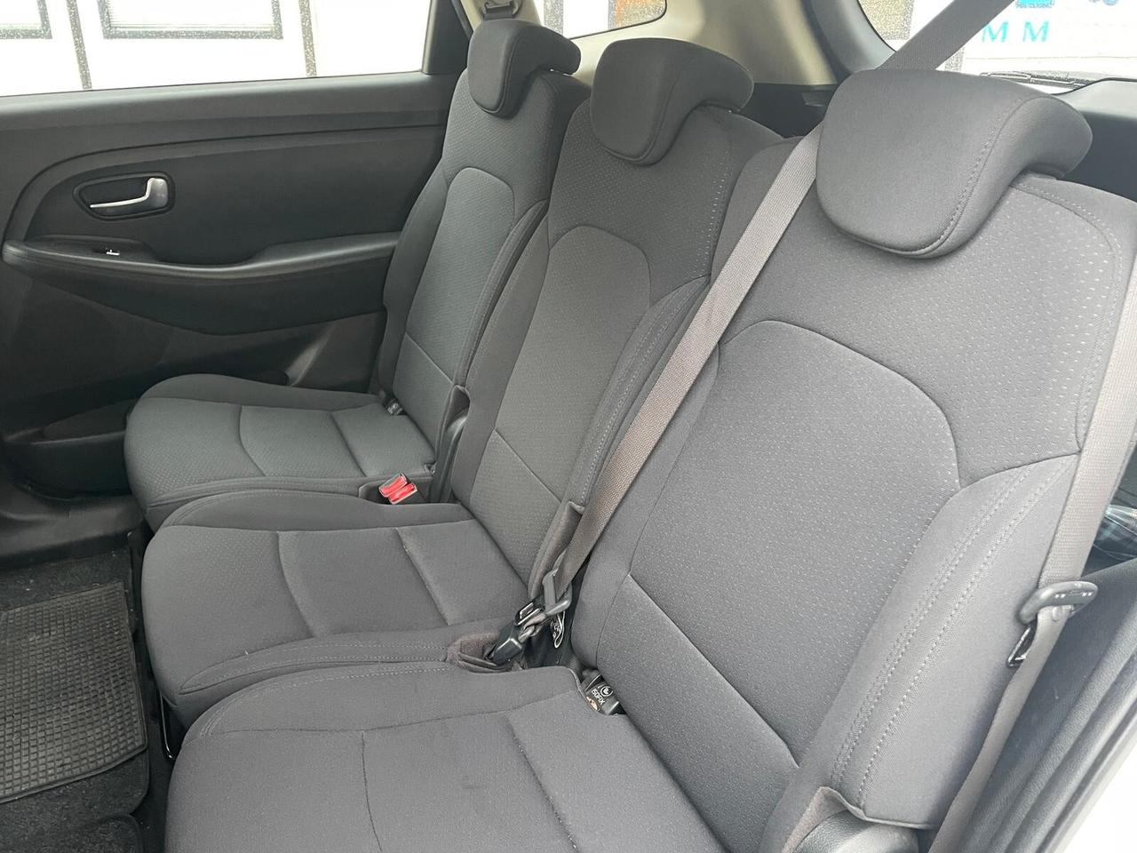 Kia Carens 1.6 GDI Class