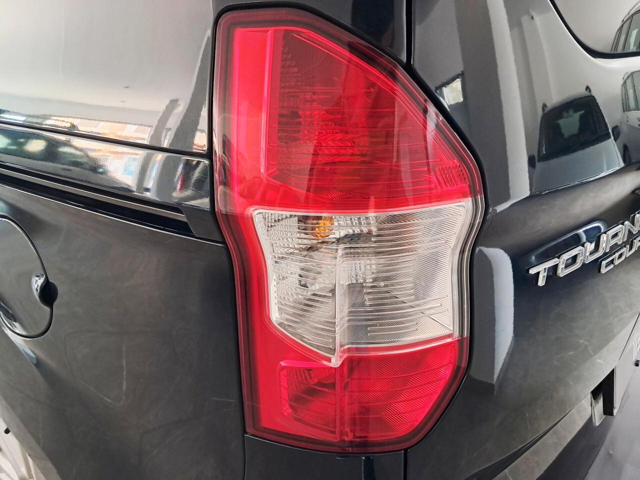 Ford Tourneo Courier 1.5 TDCI 75 CV