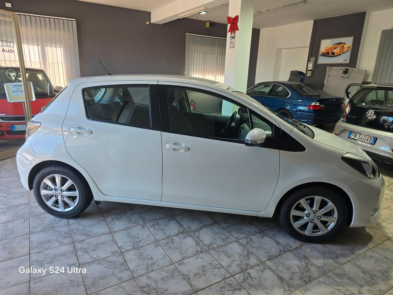 Toyota Yaris 1.5 Hybrid 5 porte Lounge