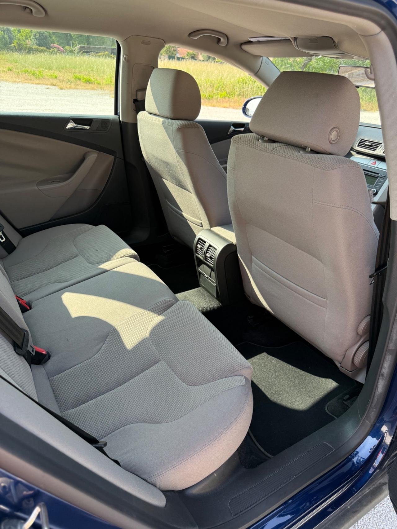 Volkswagen Passat Highline 2.0 TDi 140cv UnicoPropr
