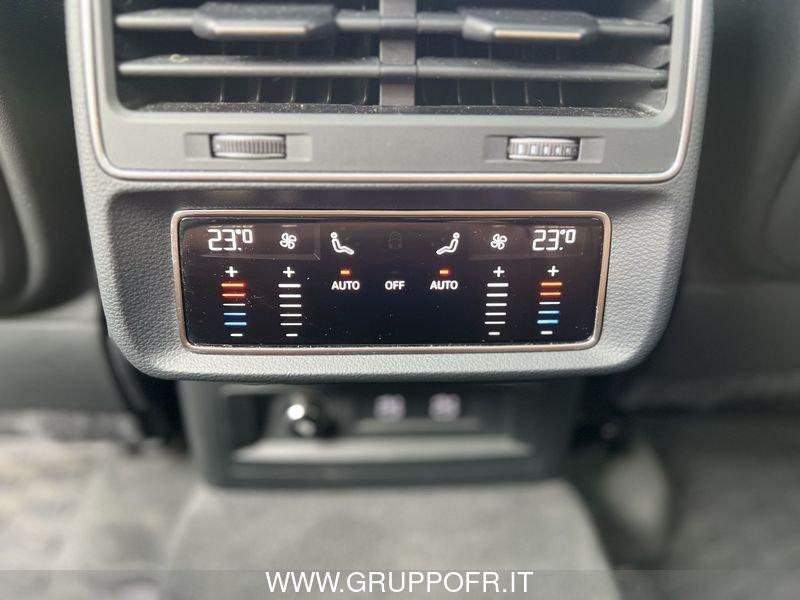 Audi Q8 RS Q8 TFSI V8 quattro tiptronic