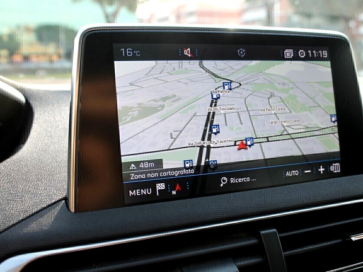 Peugeot 3008 1.5hdi Allure EAT8 TETTO PELLE LED CAM