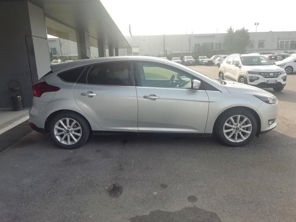 Ford Focus 1.6 120 CV GPL Titanium FK751