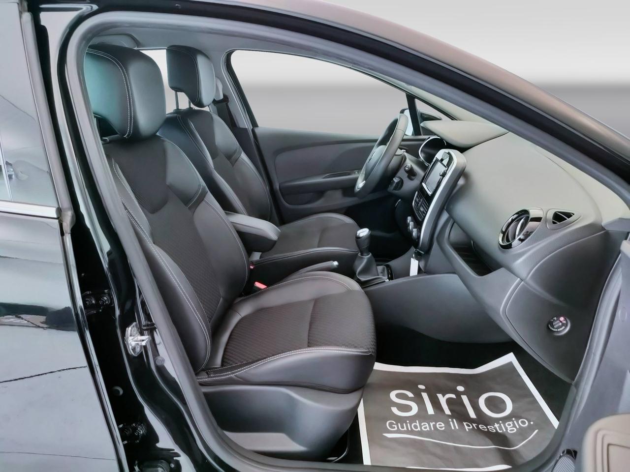 RENAULT Clio IV 2017 - Clio 1.5 dci Moschino Zen 90cv