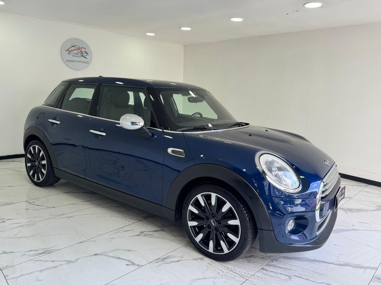 Mini 1.5 Cooper D 5 porte-LED -NAVI-GARANTITA-2014