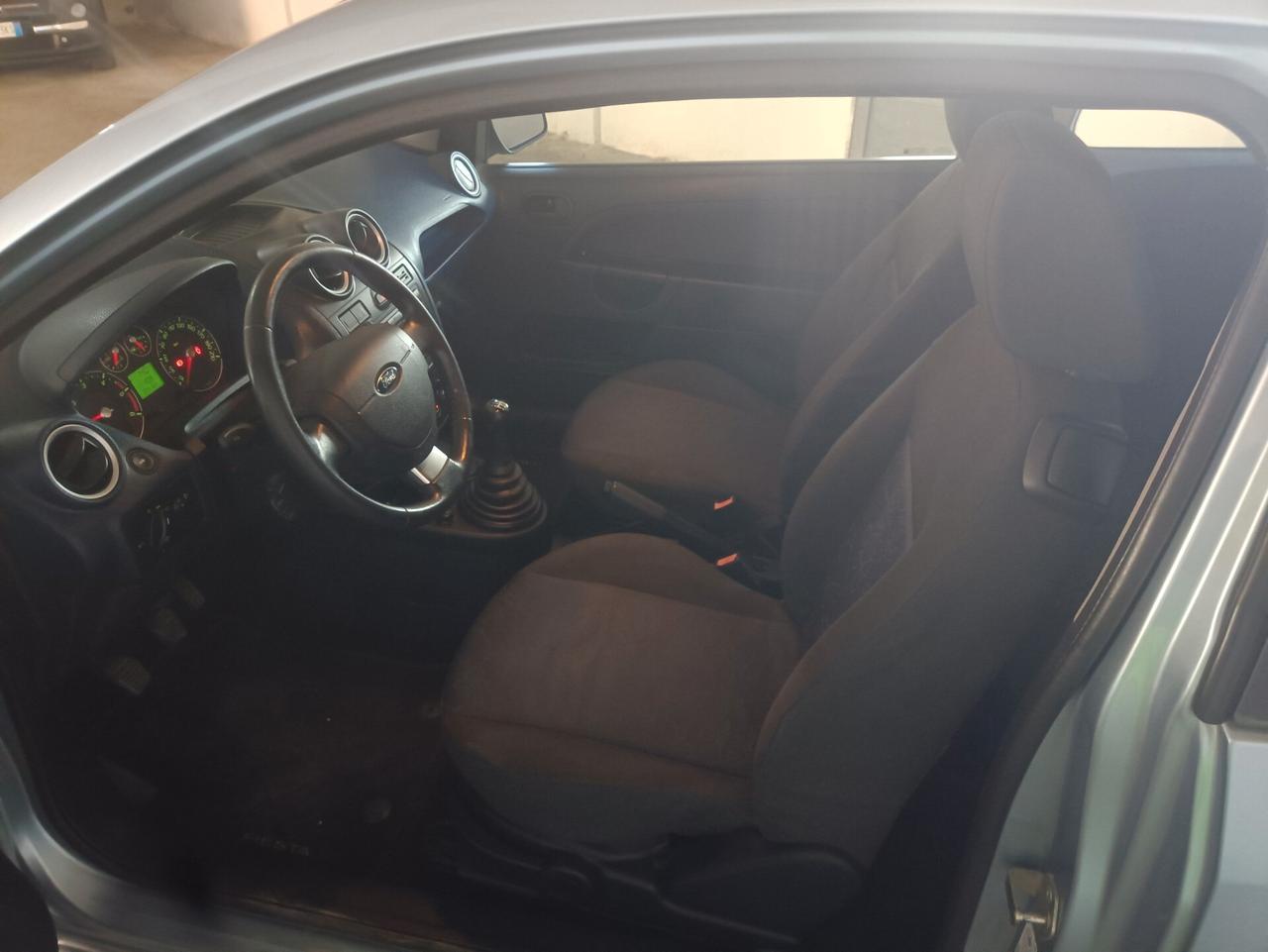 Ford Fiesta 1.4 TDCi 3p. Ghia