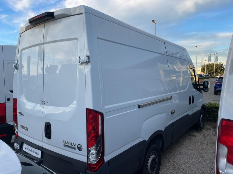 Iveco Daily 35 s14 a8 v lh3 3520 e6