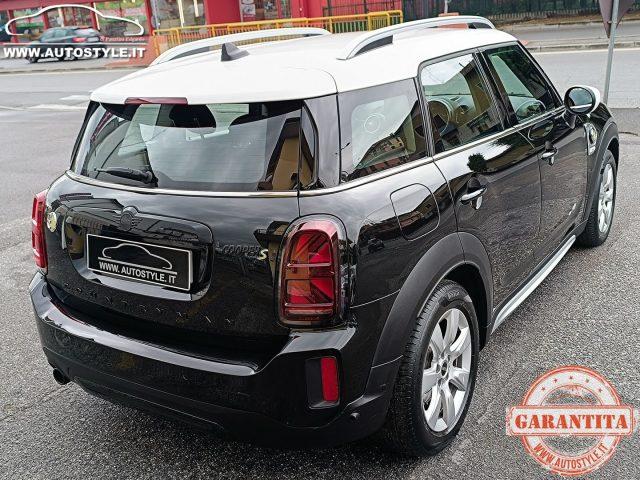 MINI Countryman Cooper SE 1.5 ALL4 STEPTRONIC Essential